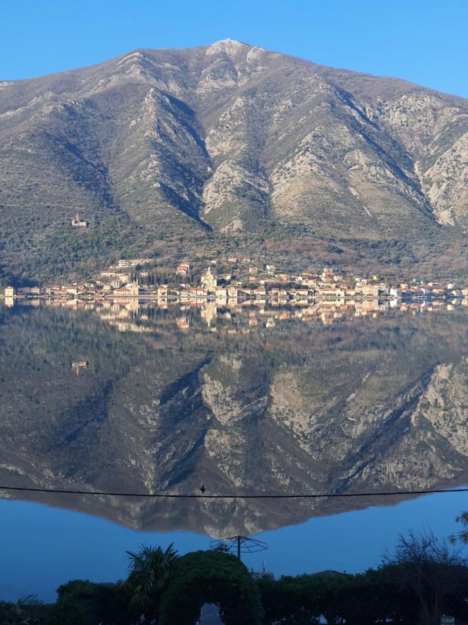 La Grande Apartments Kotor Exterior photo