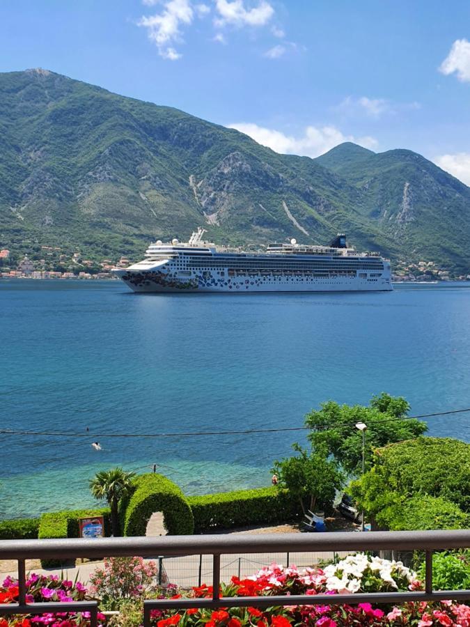La Grande Apartments Kotor Exterior photo
